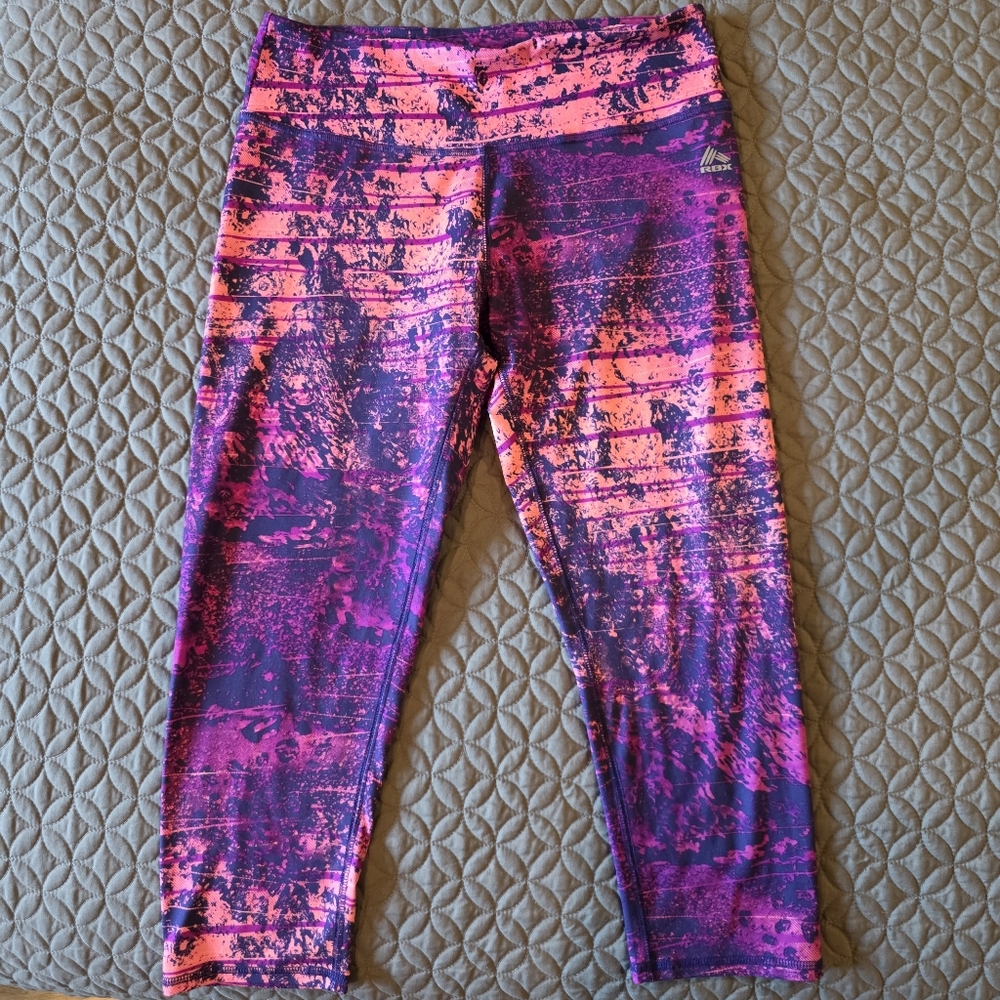 RBX Women's Vibrant Pink and Purple Cropped Leggings